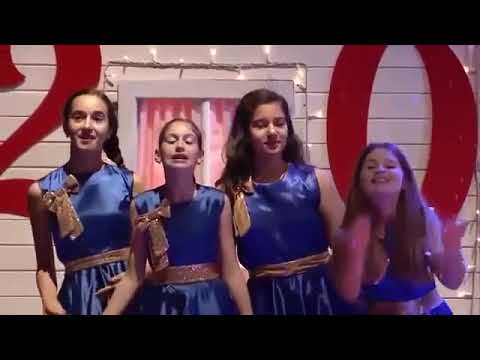 Видео: "Бяла Коледа" (китка) - "Врабчета"