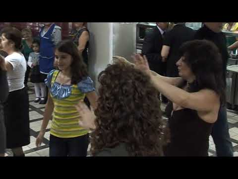 Видео: Ассирийцы. Шара Мар Геваргиз 15.11.2010