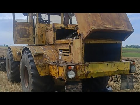 Видео: Транспортировка Кировца К701 на базу после того как стуканул двигатель в поле