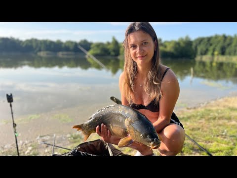 Видео: Girl Solo Сamping⛺Rest & Fishing🎣on the shore of a picturesque Lake 🌿 Nature ASMR🌿#outdoors #lake