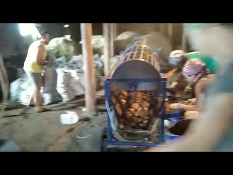 Видео: Барабанная сортировка для картофеля в действии. Drum sorting of potatoes