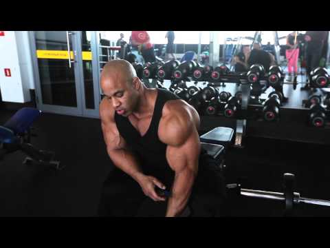 Видео: Мастер-класс Victor Martinez. Тренировка бицепса.