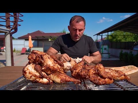 Видео: ЖАРЕНАЯ КУРИЦА