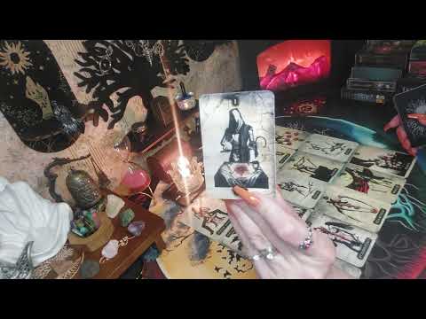 Видео: ‼️☝️СОПЕРНИЦА О ВАС☝️‼️Что думает о вас и как она вас видит сегодня ☝️‼️#radygavedatarot