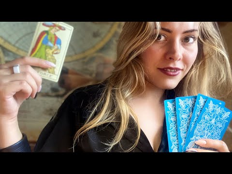 Видео: АСМР карты Таро:найдешь ответ на любой вопрос/шепот и голос/ASMR personal attention
