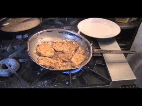 Видео: Курица Жареная Курица