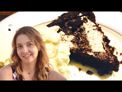 Видео: Итальянка готовит шоколадный торт Неаполя типа "Капрезе"