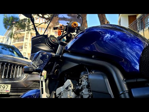 Видео: Пересел с китайца на японца. Обзор Yamaha FAZER. Нюансы старенького японского литра.