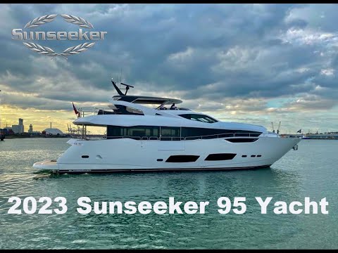 Видео: Яхта Sunseeker 95 2023 года — совершенно новая, полная экскурсия по суперъяхте