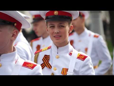 Видео: Екатеринбургское СВУ на параде 9 мая 2019