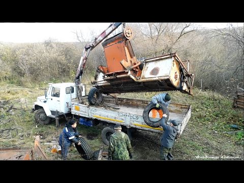 Видео: ГАЗ-дизель с манипулятором. Грузим жатку комбайна. diesel truck GAZ