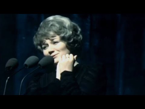 Видео: Тамара Синявская – В лесу прифронтовом (1978)