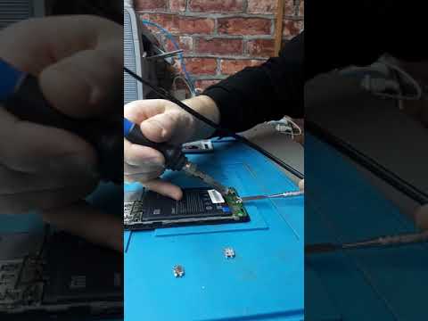 Видео: Xiaomi Redmi 3s не заряжается