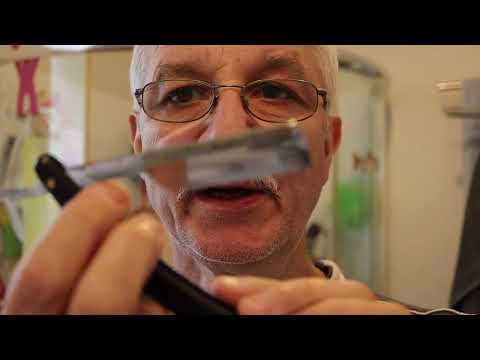 Видео: Бритьё опасными бритвами Puma 1938, Solingen VS Japanese straight razor 飛車角 (Rook) 24 shaving