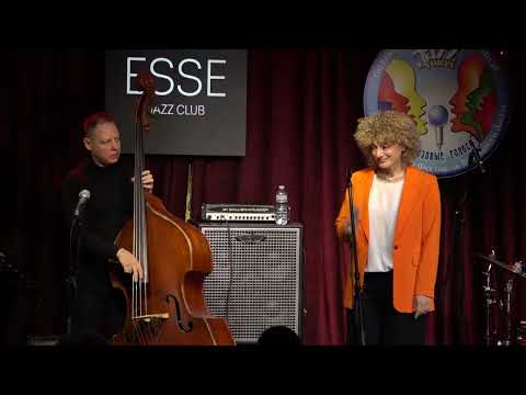 Видео: Анна ВАРТОЗАРЯН - "I'm Just A Lucky So And So"