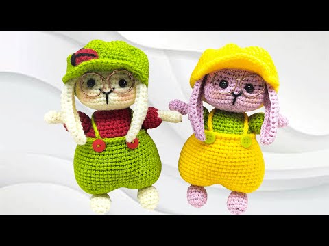 Видео: rabbit in a cap /заяц в кепке / мастер-класс  #crochetquest  #olicrochet