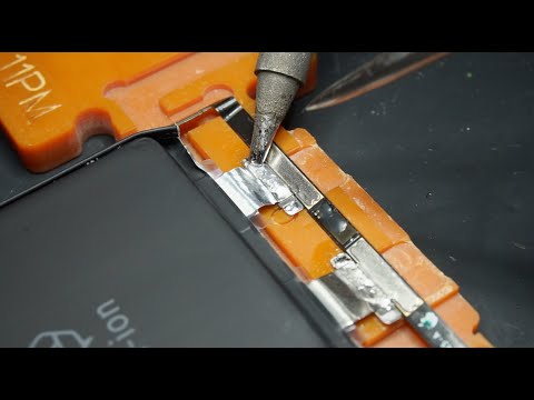 Видео: Замена аккумулятора iPhone 11 и удаление важного сообщения об аккумуляторе