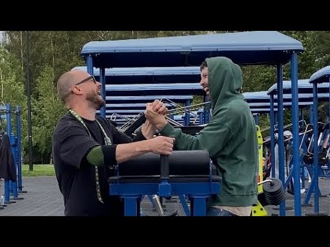 Видео: Армрестлинг на кислые руки (часть 24)