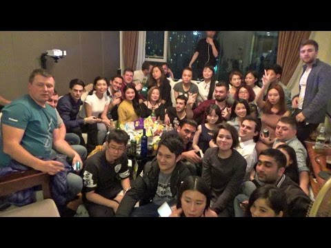 Видео: Друзья. Безумная пьяная ночь в Гуанчжоу (18+) - Жизнь в Китае #99