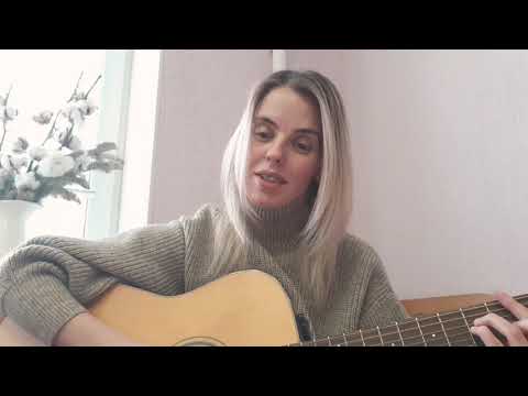 Видео: Цой - красно-жёлтые дни девчачья версия😁(Сима Чернышева)