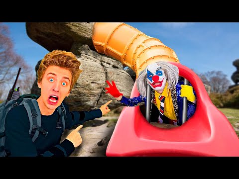 Видео: КЛОУН А4 вылез из ГОРКИ SCP и напал на ВЛАДА А4 !!