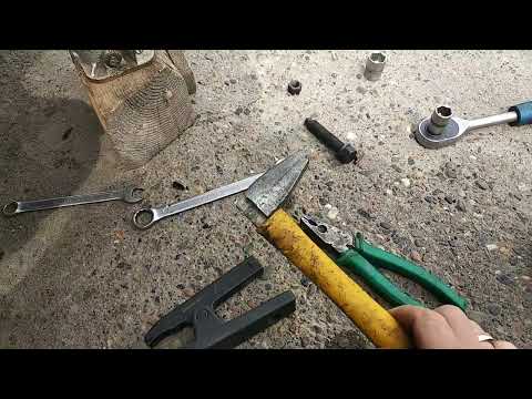 Видео: Mitsubishi Montero Sports замена рулевого маятника