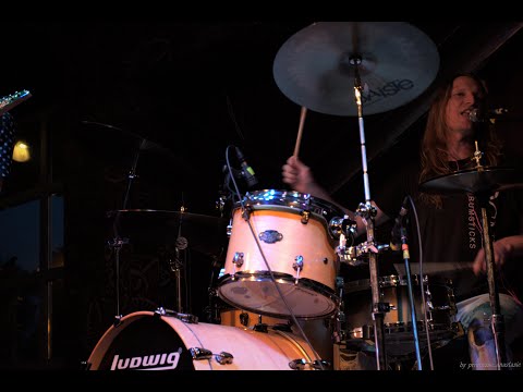 Видео: VLOG#36  Рудимент Ruff/Drag.Как играть и применять за установкой.