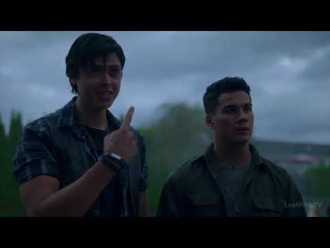 Видео: Молчун, Бетти и Джагхед - сторожевой