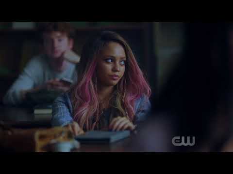 Видео: Джагхед и Тони/ Экскурсия по школе Джагхеда / Ривердейл/ Ривердэйл / 2 сезон 3 серия Riverdale