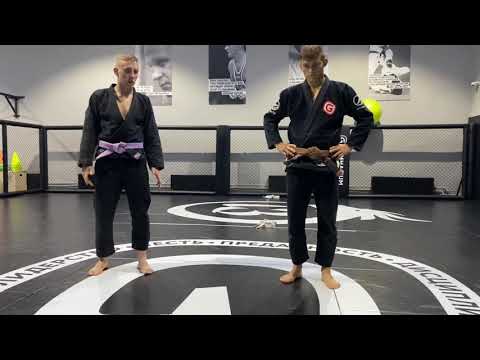 Видео: Затягивание в гард (объяснение техники)