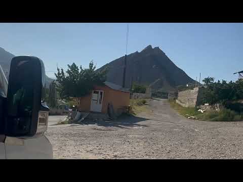 Видео: ✨ Изумрудная река среди величественных гор! 🏞️