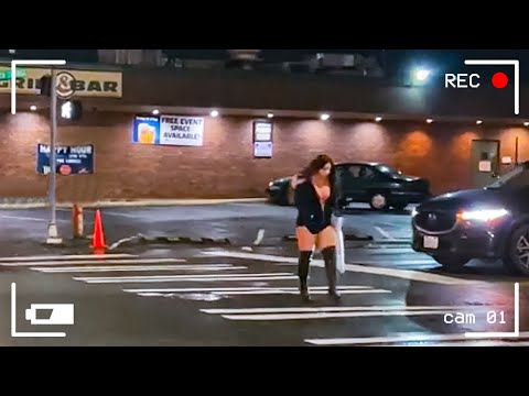 Видео: 40 НЕВЕРОЯТНЫХ МОМЕНТОВ НА ДОРОГАХ, СНЯТЫХ НА КАМЕРУ