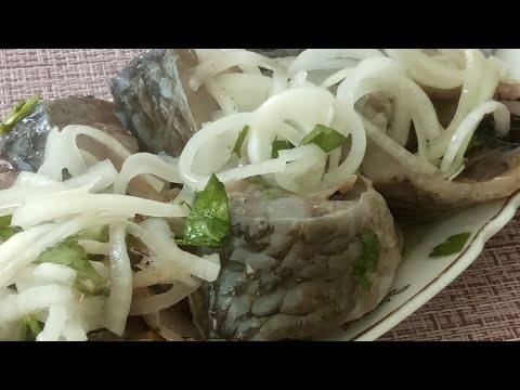 Видео: За уши не оттянешь! Маринованная рыба с маслом и уксусом.