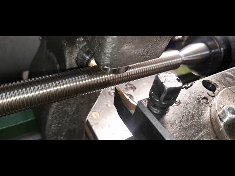 Видео: Точу винт поперечного хода на станок ИЖ 250 итвм