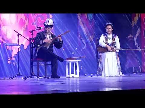 Видео: Закирбек Дүйшөнбек уулу өзбек кызды таң калтырды