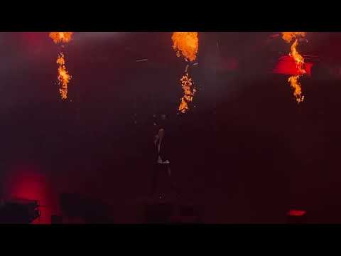 Видео: SHAMAN «ЖИВОЙ», «ВСТАНЕМ» 11.03.2024 Крос Сити Холл