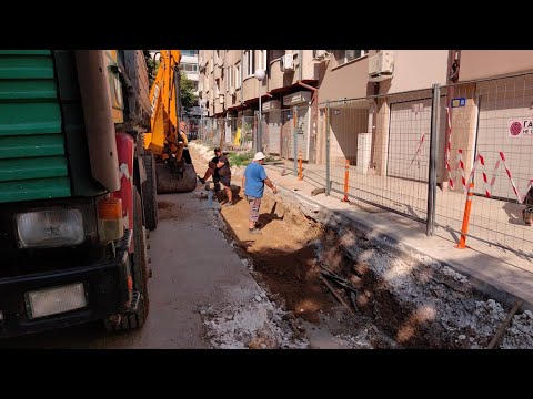 Видео: Разкопаха отново ул.“Вардар“ в Русе, хората недоволстват