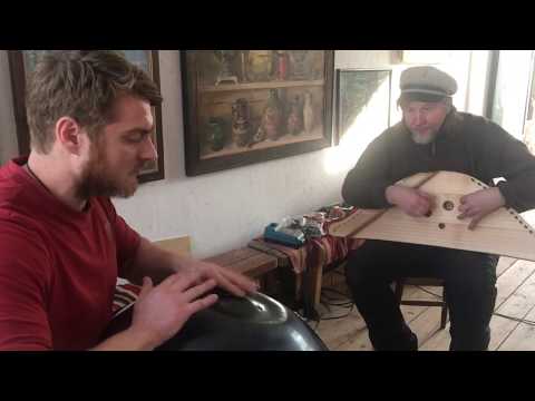 Видео: Ханг и Егор Стрельников на гуслях—невероятная импровизация! // Hang Drum & Russian Harp (gusli) Jam