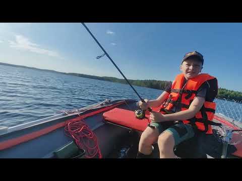 Видео: Первая рыбалка Кирюхи. 08.09.24.
