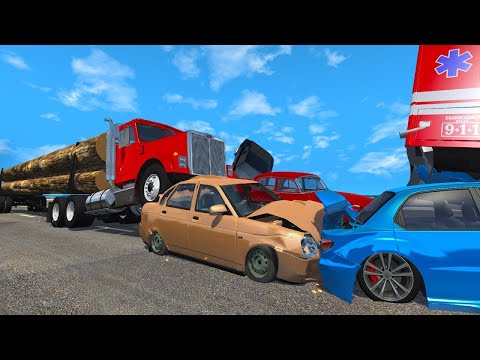 Видео: ЗАЖАЛИ МАШИНУ МЕЖДУ ГРУЗОВИКАМИ!  BeamNG Drive