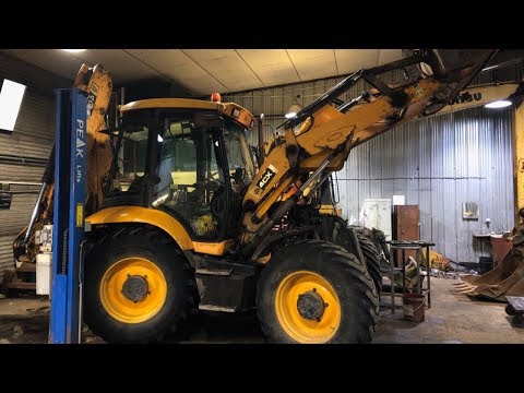 Видео: 🚜Чистим гидробак JCB 4CX⚠️Промывка-Замена жидкости и 2-х фильтров в баке👍