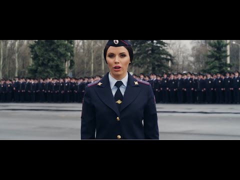 Видео: Сотрудница столичной полиции написала и исполнила патриотическую песню
