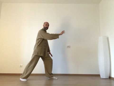 Видео: УПРАЖНЕНИЕ «ЖУРАВЛЬ РАСПРАВЛЯЕТ КРЫЛЬЯ». КОМПЛЕКС ТАЙЦЗИЦЮАНЬ «24 ФОРМЫ СТИЛЯ ЯН». ЭКСПРЕСС-УРОК №3