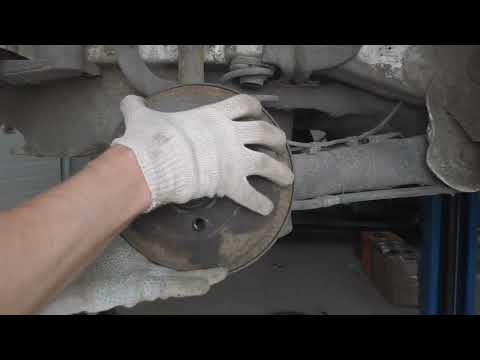 Видео: Секрет быстрого снятия тормозного барабана Шкода Фабия и Фольксваген Поло (некоторых моделях)