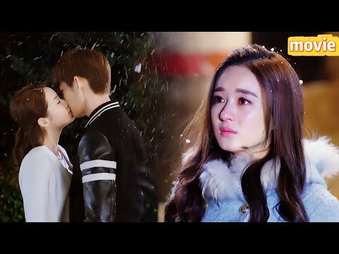 Видео: Женщина целует CEO💋, Золушка видит это, сердце разрывается: "Расстаемся!"💔 CEO плачет😭