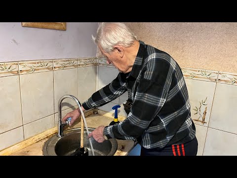 Видео: Не каждый возьмется за такое | Будни сантехника