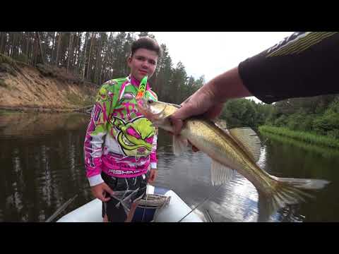 Видео: 2ой cплав по лесной речке Шлина с сыном