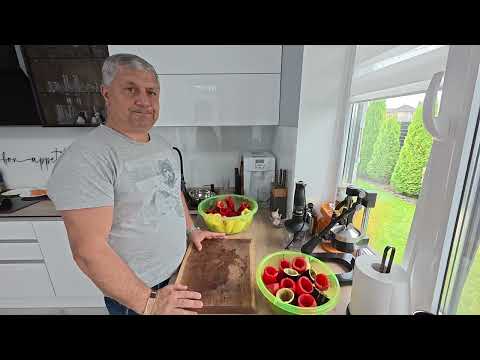 Видео: Фаршированные перцы, баклажаны, помидоры в казане