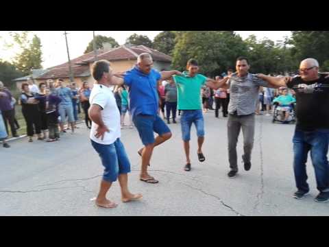 Видео: АХ, ТЕЗИ ДОБРУДЖАНЦИ! МЪЖКО ХОРО, с. ГРЪНЧАРОВО, 26.08.2016г.