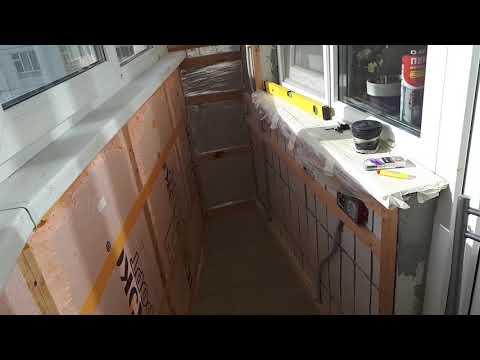 Видео: Внутренняя отделка балкона в доме серии П-44. Лодочка